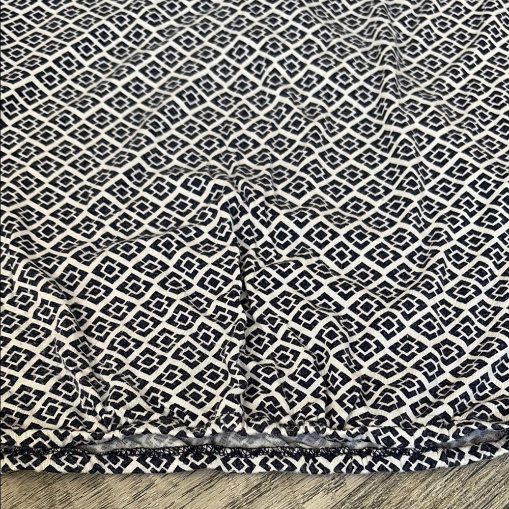 Max Studio Navy and White Bib Collar Tank Top - Picture 6 of 6